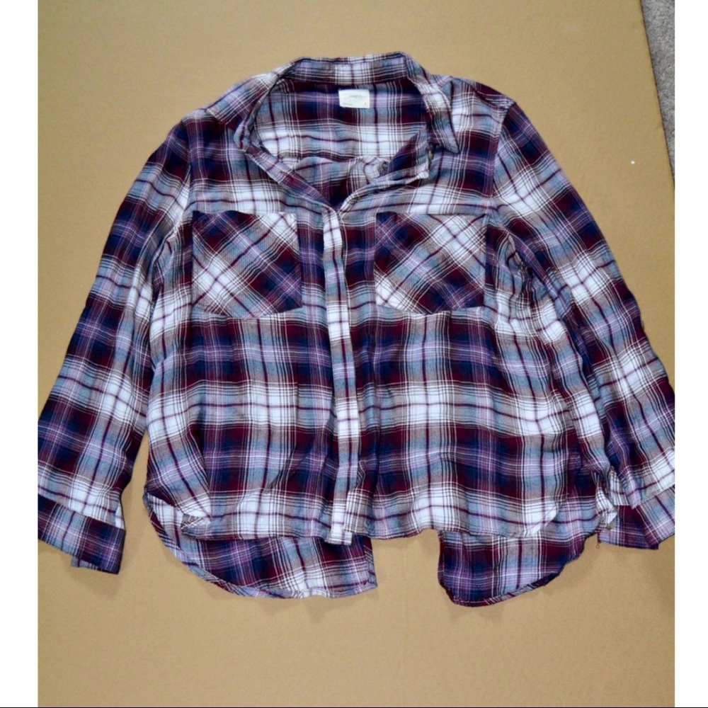 Split back maroon flannel